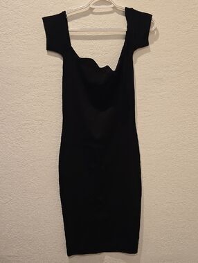 by the way. Black Midi Bodycon Dress with Scoop Neck